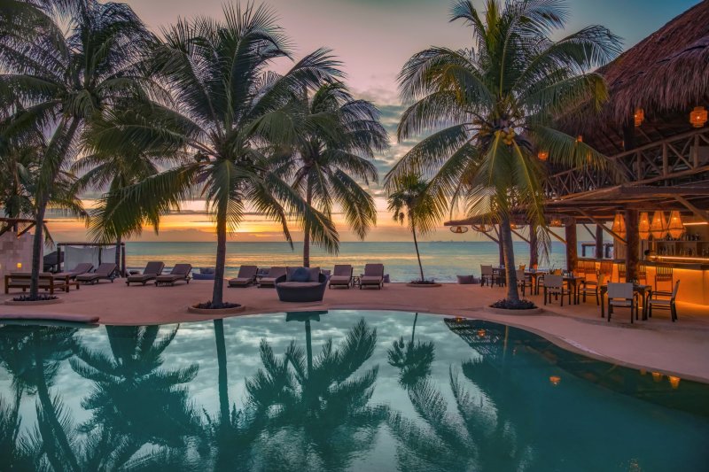 viceroyhotelsandresorts.com/riviera-maya