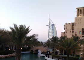 dubaj-bara-rijen-2016-012.jpg
