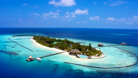 DELUXEA - Komandoo Maldives Island Resort *****